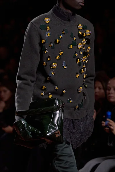 Look 52